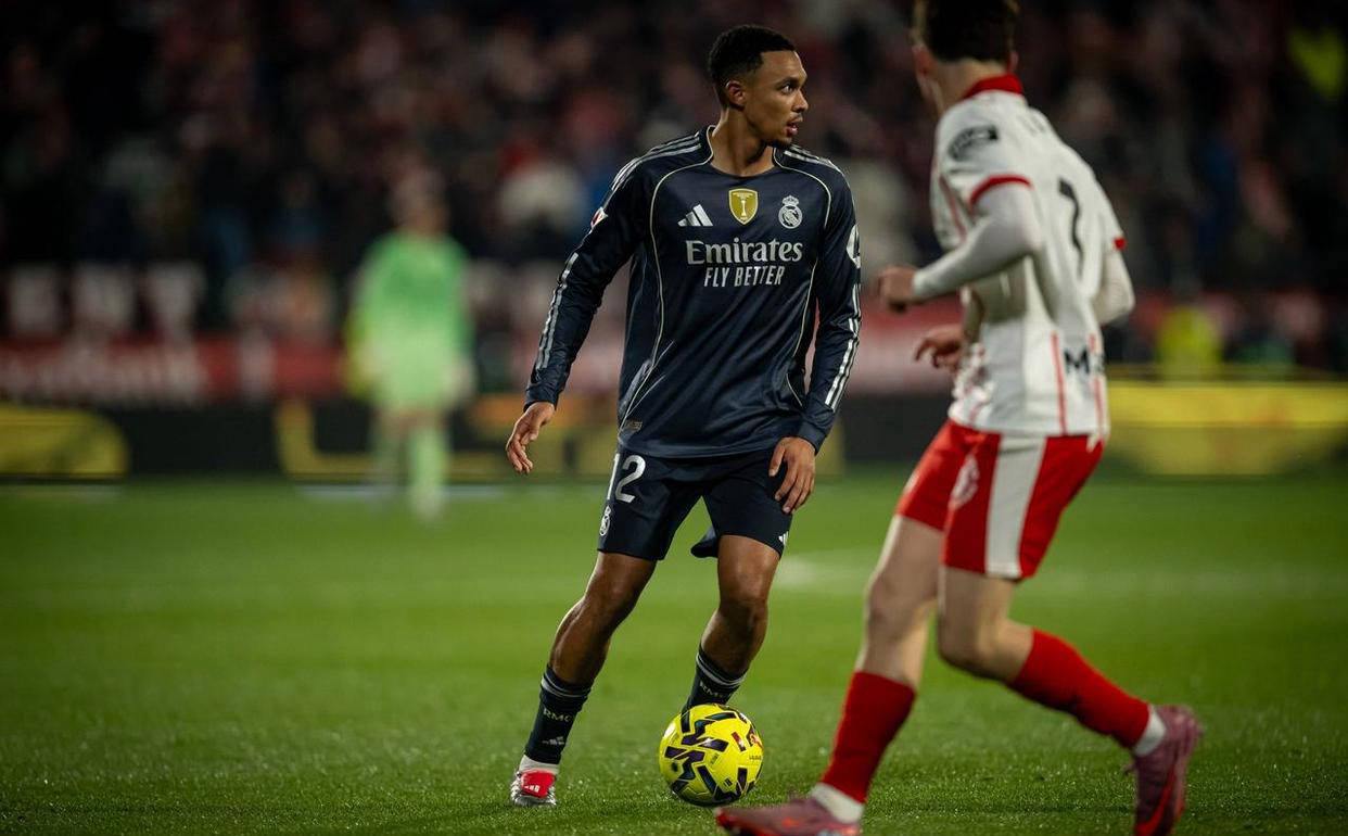 西甲焦点战：毕尔巴鄂主场迎战状态低迷的皇马，抢分形势几何？