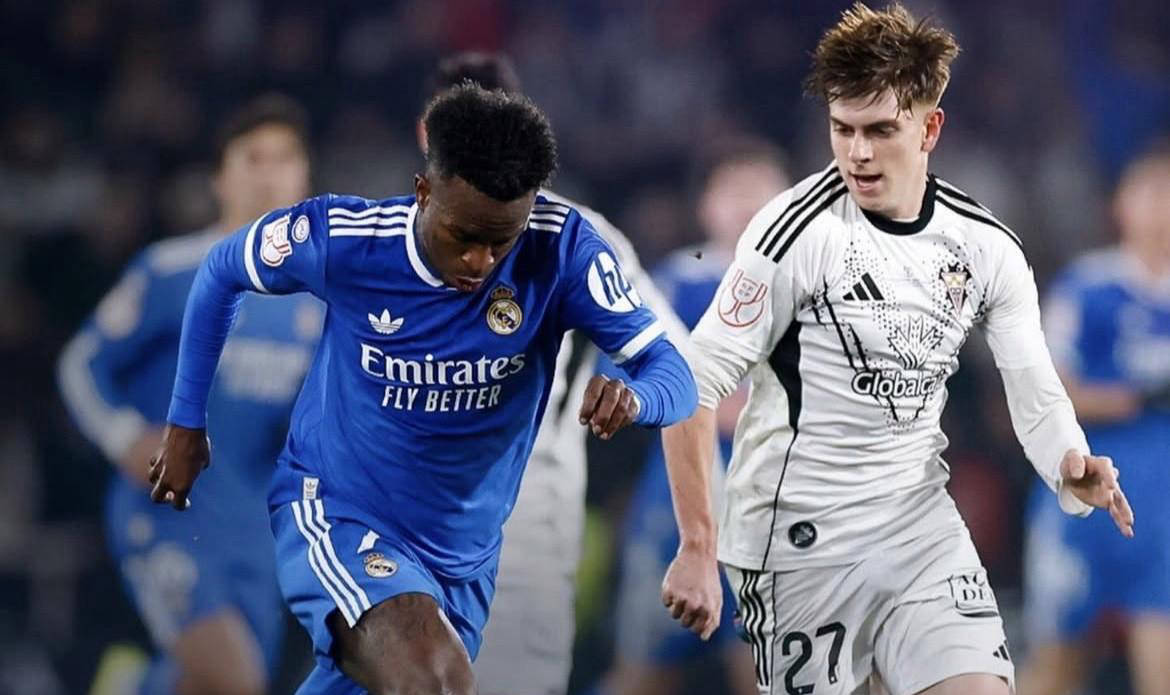 皇马再度换帅在即？高层紧急行动联系齐达内，誓拒“四大皆空”